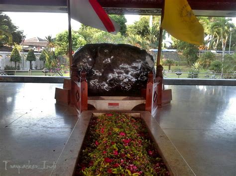 Wisata Makam Bung Karno Harga Tiket Foto Lokasi Fasilitas Dan Spot