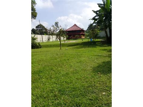 Holiday home is located in 3 km from the centre. Dijual Villa Kayu Makassar Dengan Tanah Luas di Puncak ...