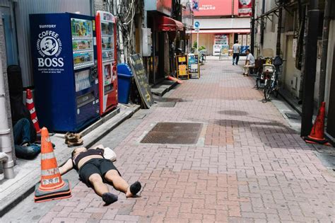 Drunk In Tokyo Photographer Documents The Effects Of Alcohol In Japan