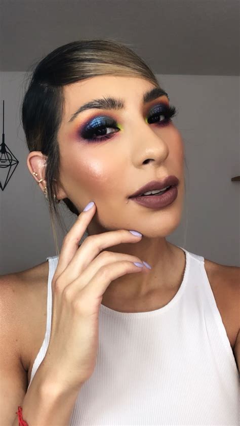 This is gaby hernandez instagram profile (@itsgaby_ok). Makeup by Gaby Hernández en 2020