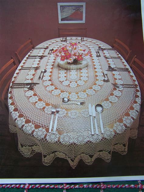 Vintage Crocheted Oval Tablecloth Crochet Pattern Coats Mercer 20 Sz