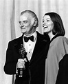 47th Academy Awards - 1975: Best Actor Winners - Oscars 2020 Photos ...