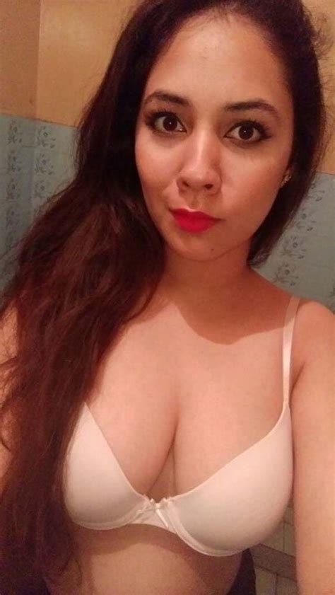 Sexy Beautiful Indian Girl Full Nude Album Link In Comment