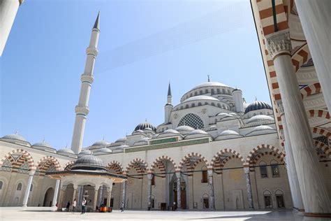 Çamlıca Turkey s largest mosque attracts 12M people in 2 years Daily