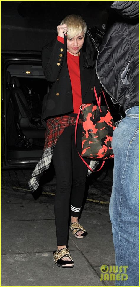 Miley Cyrus Enters A Club Fully Clothed Leaves In Her Bra Photo 3109045 Miley Cyrus Photos