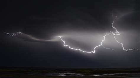 Thunderbolt Lightning Thunderstorm Free Photo On Pixabay