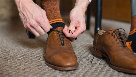 How To Shrink Leather Shoes In 5 Easy Ways Footgearlab