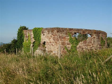 Anglo Saxon Fort Daws Castle Built By Alfred The Great In The
