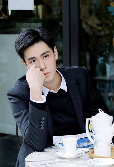 Picture Of Hu Yi Tian