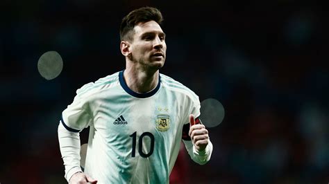 Messi Net Worth In Dollars Lionel Messi Net Worth 2020 Bio Career