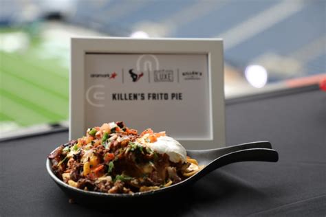 Aramark Unveils Nfl Stadium Food Items Football Stadium Digest