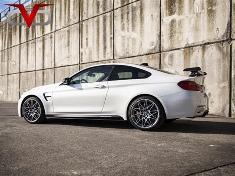 Bmw m4 competition cabrio mieten. BMW M4 Rental - Europe Luxury Services - Luxury Car Rental