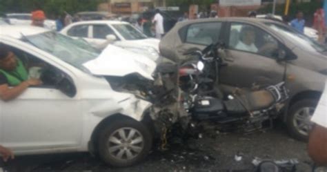 Deadly Jaipur car accident, killed two brothers, 3 injured - Jaipur Stuff