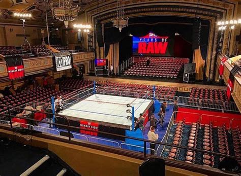 Raw 25 Manhattan Center Arena Rwwe