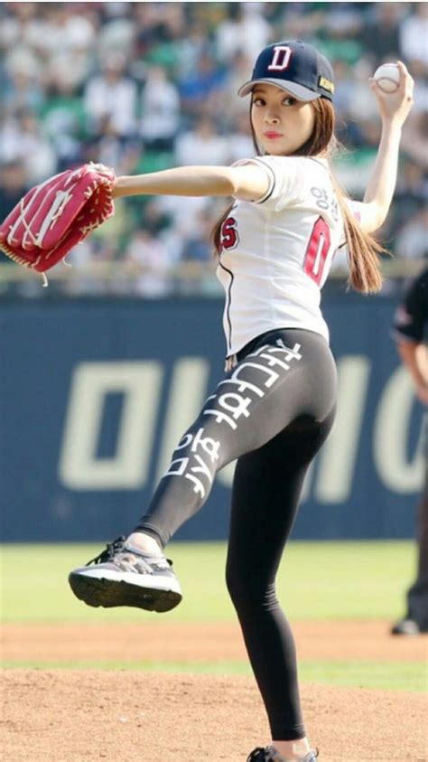 Sporty Girls Sports Women Baseball Girls Girls Softball Sports Baseball Actrices Hollywood