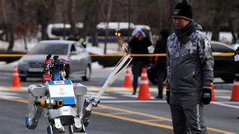 Robot Hubo Runs As Pyeongchang Winter Olympics Torchbearer Cgtn