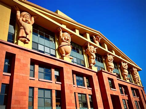 David Stodolny on Twitter: "I can’t believe I get to walk past this