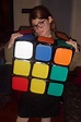Disfraz de cubo de Rubik realista / Paso 6: Gana mejor traje - askix.com