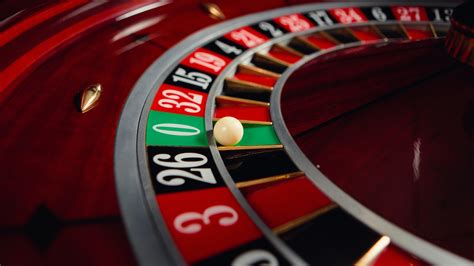 Roulette table layout explained: 3 different types of roulette