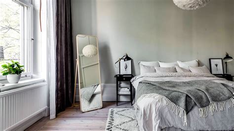 You can't always control the noise that surrounds your bedroom, especially if it's coming from the street or your neighbor's house. How to Redecorate with Sage Green for 2018 | StyleCaster