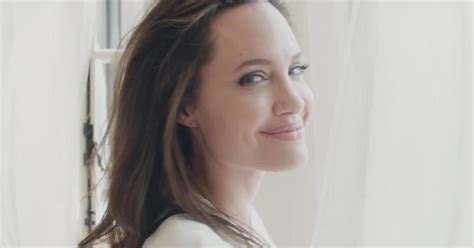 Angelina Jolie Pour Guerlain D Couvrez En Exclusivit Le Film