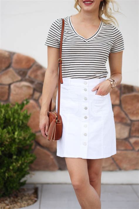 White Denim Skirt Treats And Trends White Denim Skirt White Skirt