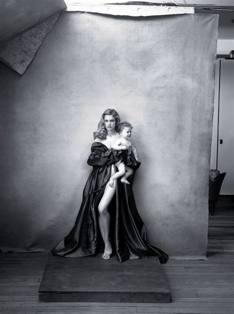 The New Look Of The Pirelli Calendar Published Annie Leibovitz Photography Annie