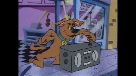 A Pup Named Scooby Doo Stinkweed Chase Youtube