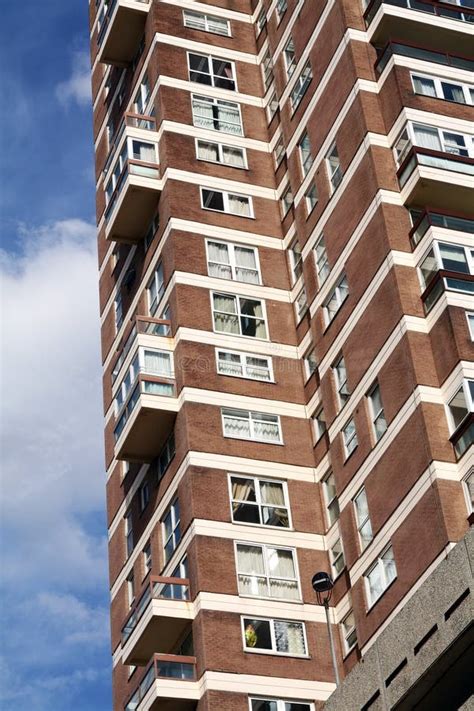 Flats Apartments Block England Stock Image Image Of Construction