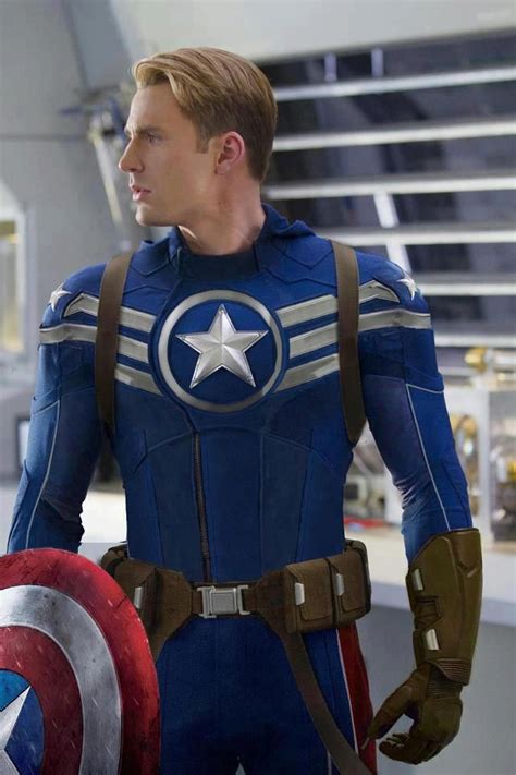 Chris Evans In Captain America Winter Soldier I Like That He S Wearing The Super Soldier Suit
