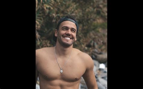 Pedro teixeira está prestes a rumar à madeira para uns dias de descanso ao lado da namorada, sara matos, e da família. Pedro Teixeira - O sonho do ator que custa milhares de ...