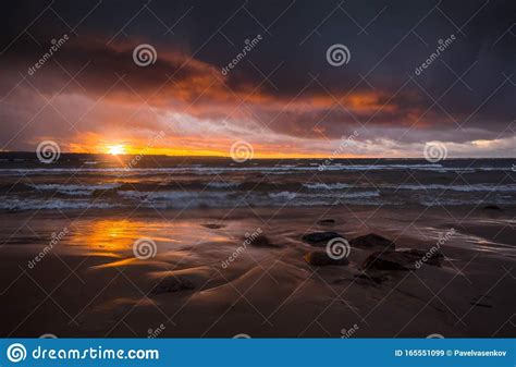 Stormy sunset on the Gulf of Finland in 2020 | Stormy sunset, Sunset ...