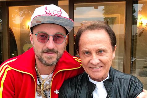 Esordisce nella musica con l'appellativo di dj francesco. Francesco Facchinetti | la foto con figli è 'strappacuore ...