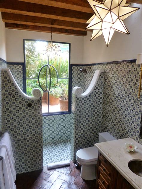 Pare Douche Stylé Spanish Style Bathrooms Modern Spanish Home Spanish Style Homes