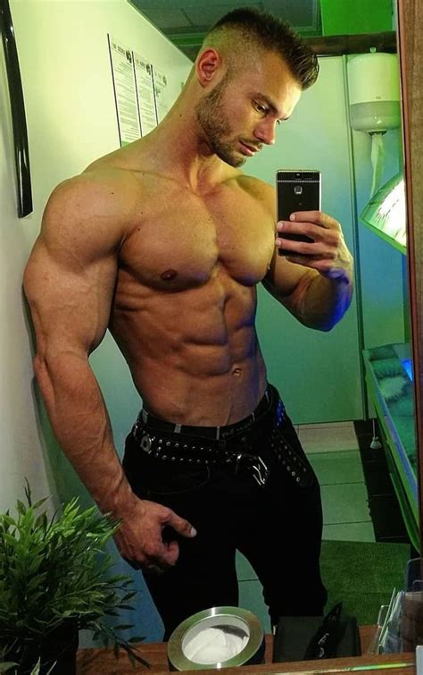 Pin By Sophara Chea On Papp Zsolt Workout Pictures Muscle Men