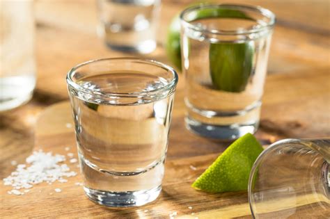 The Difference Between Mezcal And Tequila And How To Tell Them Apart ⋅