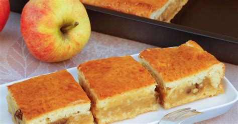 Cornbread Ethnic Recipes Fruit Cakes German Apple Cake Madness Newspaper Millet Bread