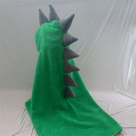 Children's hooded bath towels are perfect for bath time or beach time! Little Monster Hooded Towel