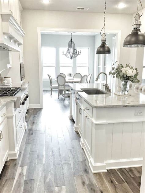 These 15 Grey And White Kitchens Will Have You Swooning