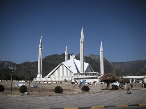 Officials in pakistan state a bomb was fixed to a bicycle and exploded in the mosque. Faisal Mosque; One Of The Largest Mosques Of The World ...