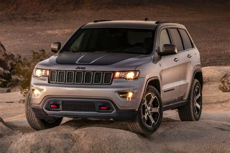 2022 Jeep Grand Cherokee Review Pictures Pricing And Specs Used
