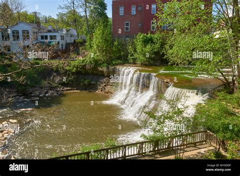 Chagrin Falls Ohio River Falls With Building Backdrop Stock Photo Alamy