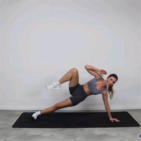 Side Plank Crunch L By Erinn Shea Exercise How To Skimble