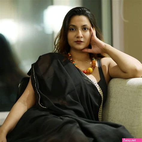 Pooja Joshi Blowjob Sexy Pics