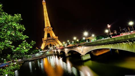 Beautiful Night Photo Of The Eiffel Tower Wallpapers And Images
