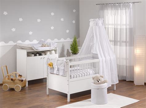 Babyzimmer komplett im set online kaufen baby walz. babyzimmer wandgestaltung tapete | Baby room wall design ...