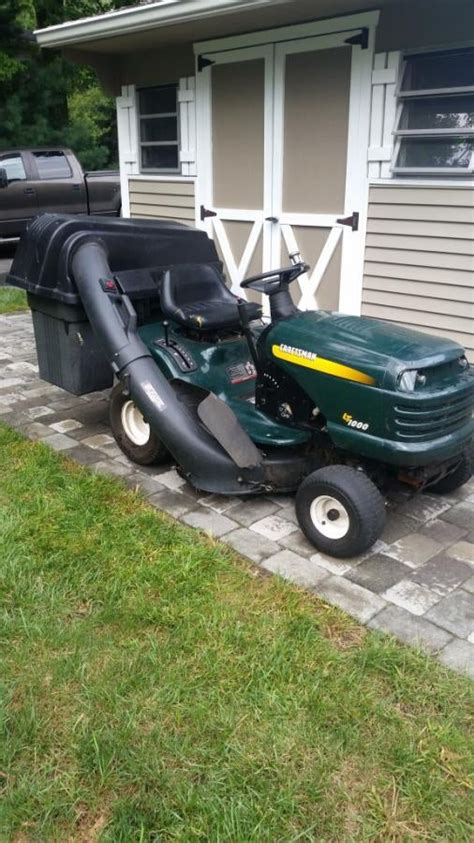 Craftsman Lt1000 Lawn Tractor With Bagger