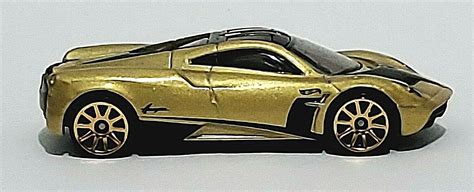 2021 Hot Wheels Loose Pagani Huayra 244250 Hw Exotics 1010 Gold Ebay