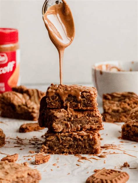 Biscoff Cookie Butter Blondies The Curly Spoon