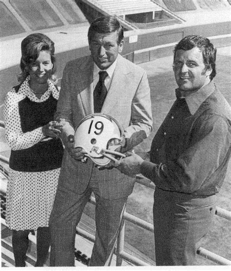 Pro Football Journal Johnny Unitas Week 1973 San Diego Chargers